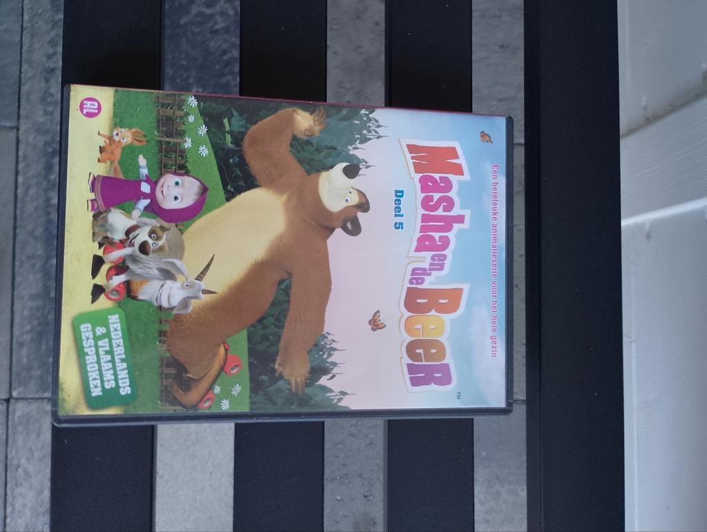 Dvd van masha en de beer, Ophalen, Zo goed als nieuw