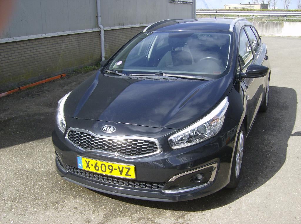 Kia Cee'd Sportswagon 1.0 T GDI 2018, Ophalen, Kia, Zwart, Stationwagon