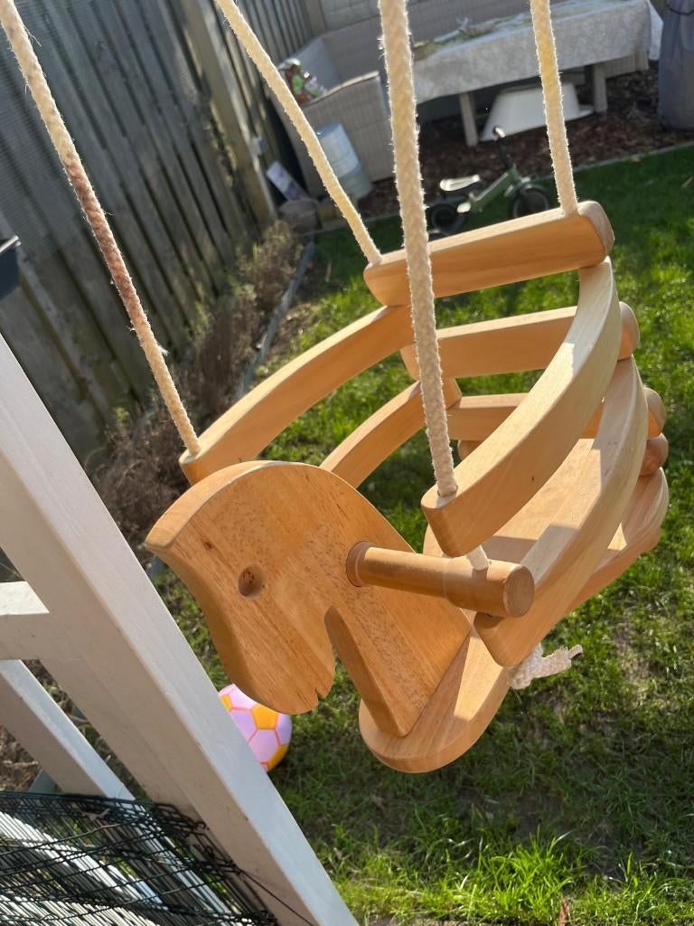 Houten baby/peuter schommel, Ophalen, Zo goed als nieuw