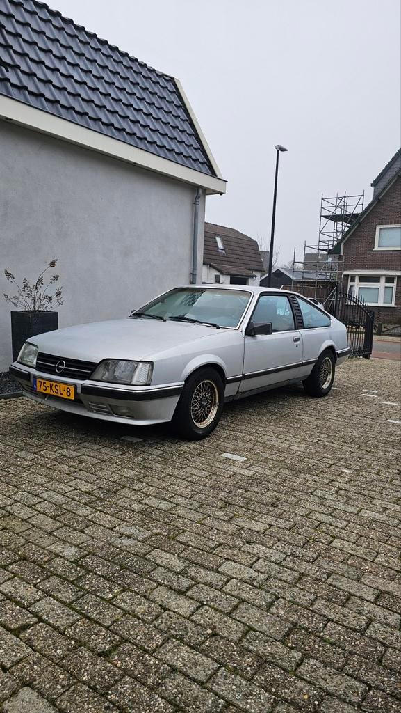Opel Monza 3.0E automaat, Auto's, Automaat, 179 pk, Bedrijf, Blauw