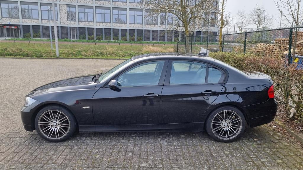 BMW 3-Serie 2.0 I 318 2007 Zwart., Auto's, BMW, 3-Serie, ABS, Benzine, C, Sedan, Handgeschakeld, Geïmporteerd, Zwart, Zwart, Leder en Stof