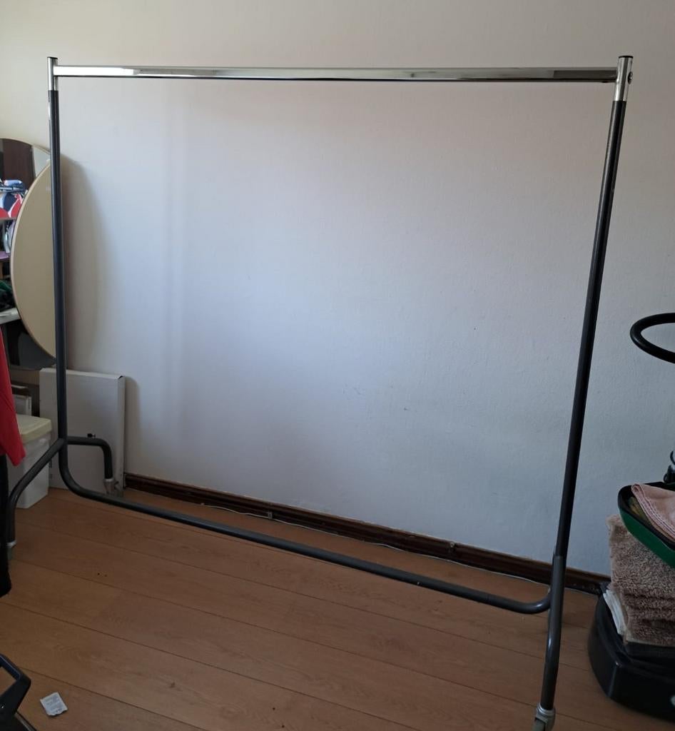 Zeer stevig kledingrek op wielen - 150x180 cm, Kleding | Dames, Kledingrekken, Ophalen