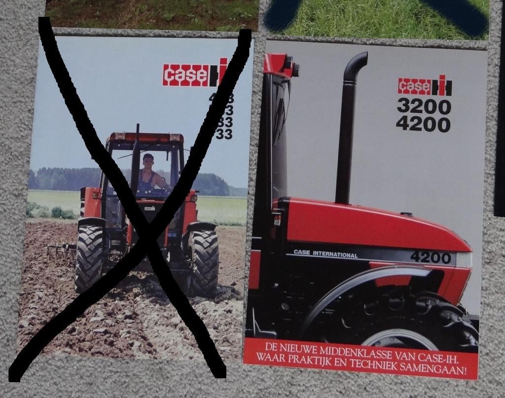 Case international folders brochure, Ophalen of Verzenden, Zo goed als nieuw, Folder