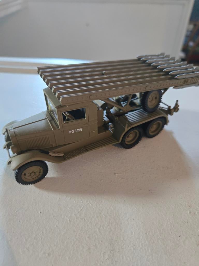 Atlas Collections ZIS-6/BM-13 Katyusha Raketwerper, Verzenden, Nieuw, 1:32 tot 1:50, Truck