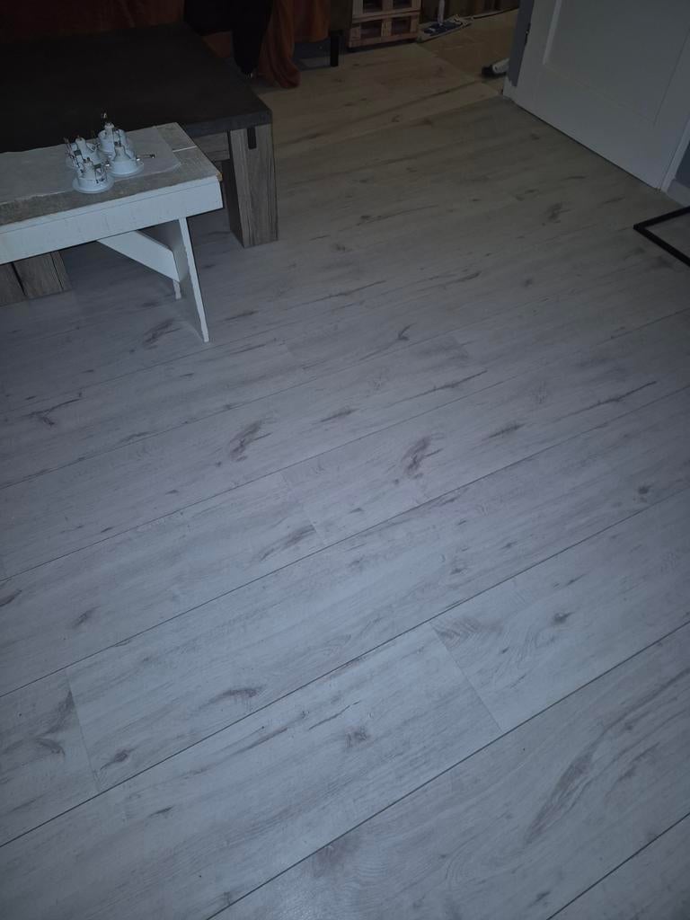 Laminaat gratis ophalen zelf demonteren, Ophalen of Verzenden, Gebruikt, Beton, Klinkers