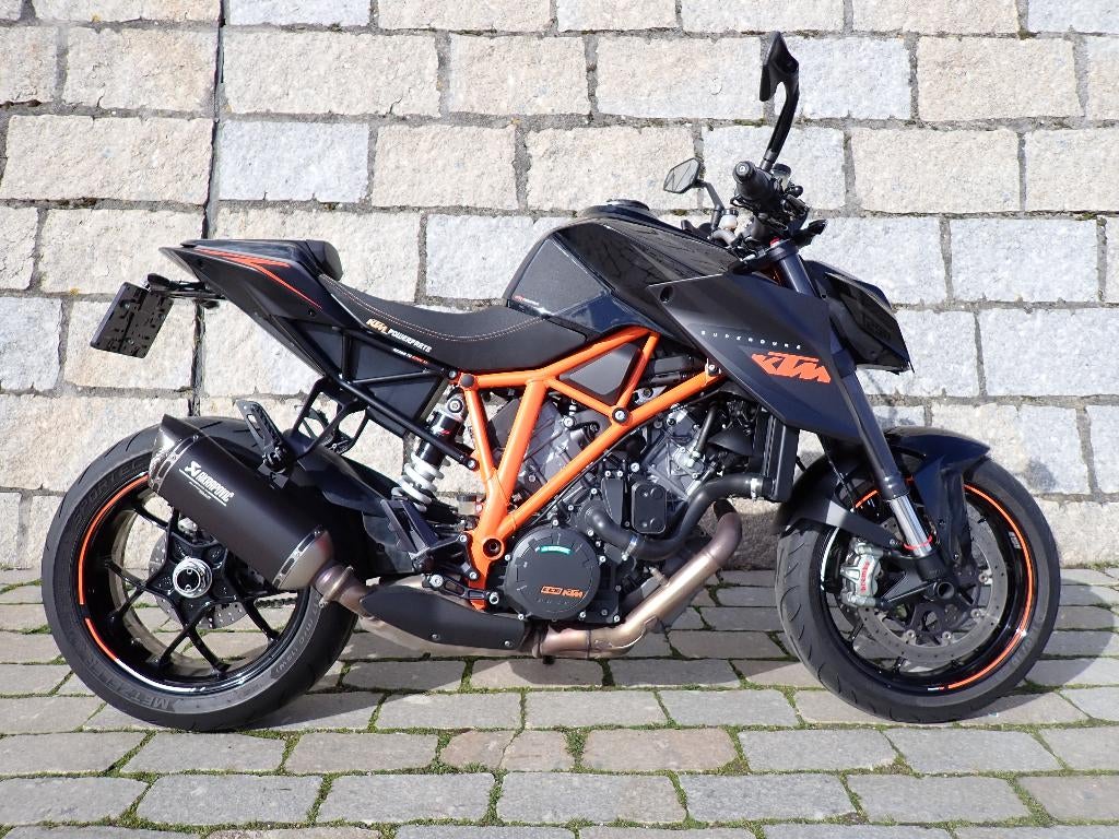 KTM 1290 Superduke R 2015, 2 cilinders, Motorrijbewijs A, 1301 cc, Particulier