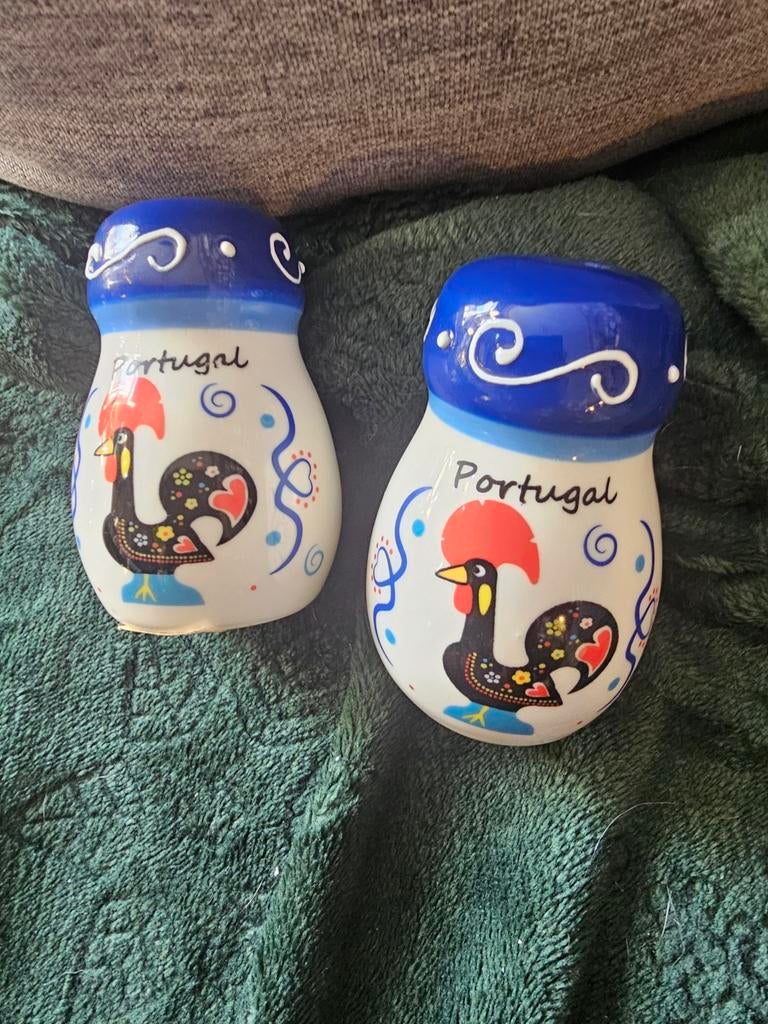 Peper- en zoutstel Portugal met haan design, Gebruikt, Keramiek, Overige typen, Ophalen of Verzenden
