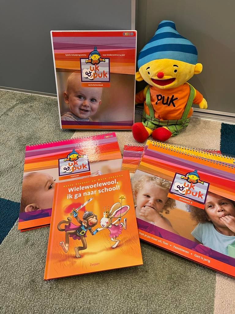Complete Uk & Puk set (eerste editie) met pop en rugtas, Ophalen of Verzenden, Nieuw, Taal en Lezen