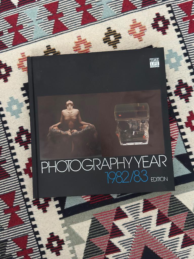 Photography Year 1982/83, Boeken, Ophalen of Verzenden, Zo goed als nieuw, Fotografie algemeen