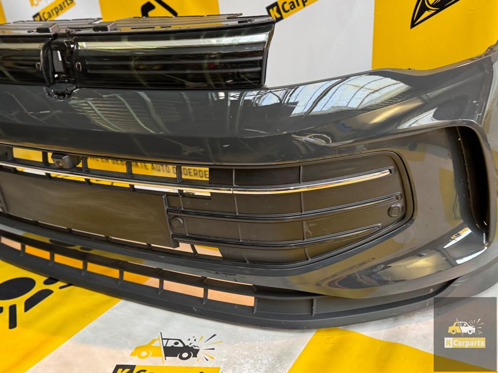 VW Tiguan 571 Voorbumper Compleet 6PDC LB2B 571807221, Info@fabrikant.eu, Ophalen of Verzenden, Bumper, Fabrikant BV