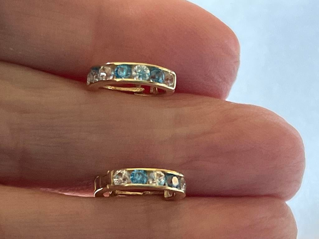 Gouden oorbellen Aquamarijn en Saffier, Verzenden, Zo goed als nieuw, Goud