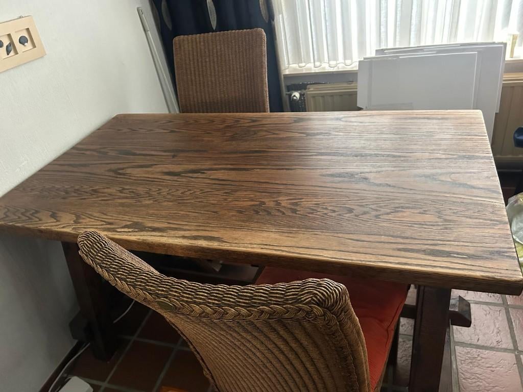 t.e.a.b. : Eettafel met 3 rieten stoelen., Ophalen, Gebruikt, Eikenhout, 150 tot 200 cm