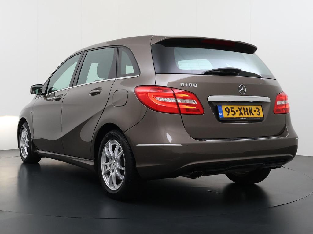 Mercedes-Benz B-klasse 180 Ambition, Gebruikt, 4 cilinders, 122 pk, Zilver of Grijs