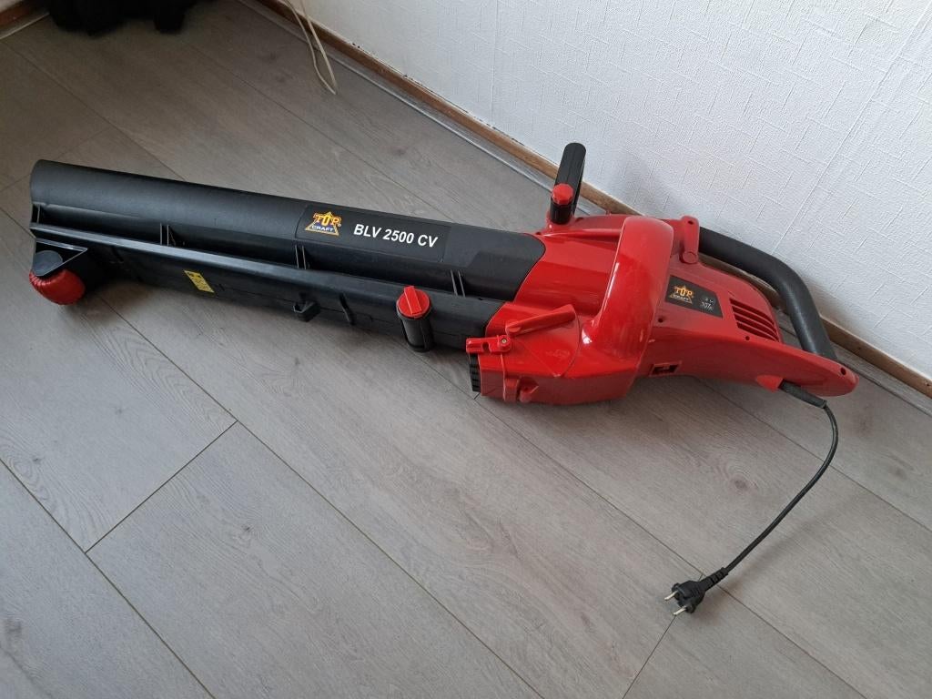 Goed werkende bladblazer / zuiger Top Craft met opvangzak., Tuin en Terras, Bladblazers, Ophalen, Topcraft, Handgedragen, Zo goed als nieuw