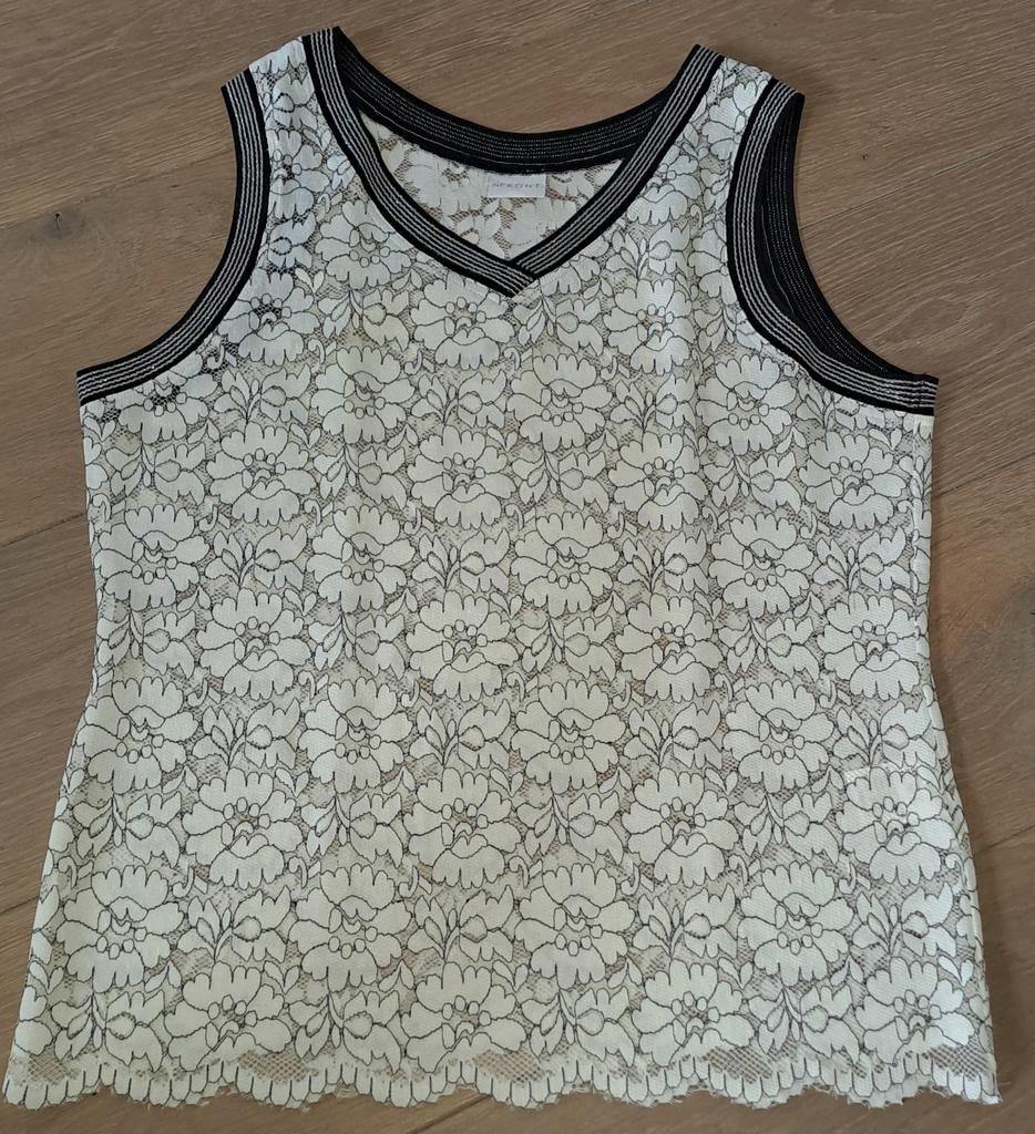 Infront top, maat M, zo goed als nieuw, Maat 38/40 (M), Infront, Wit, Ophalen of Verzenden