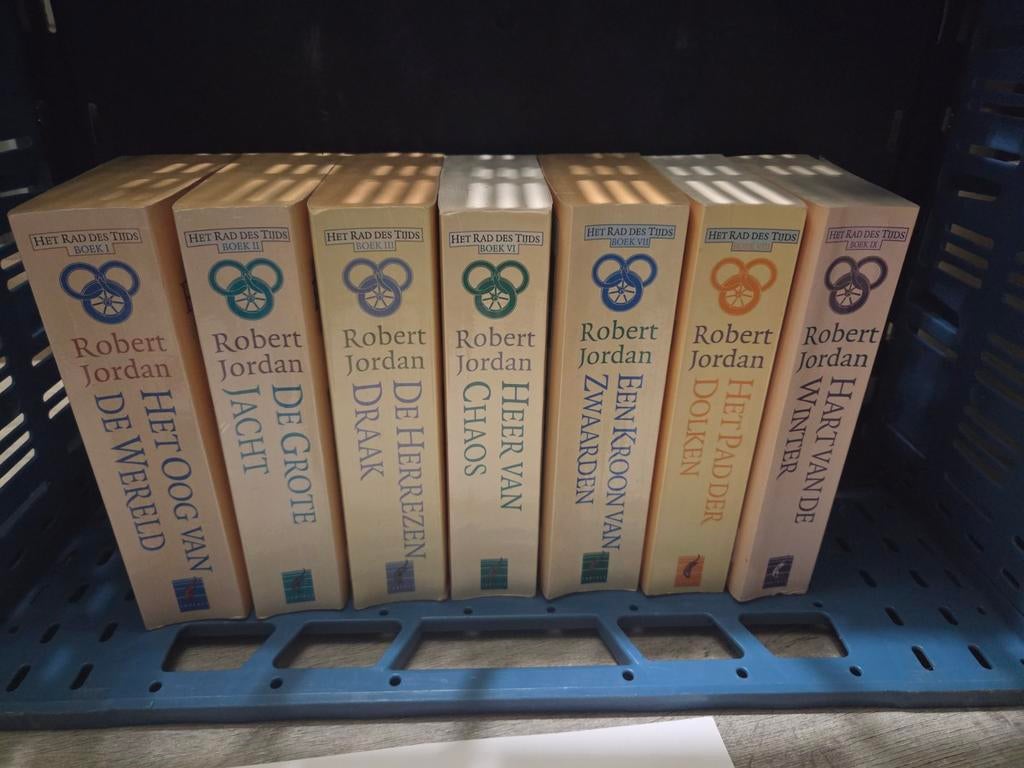 Robert Jordan - Het Rad des Tijds, Boeken, Ophalen of Verzenden, Zo goed als nieuw, Robert Jordan