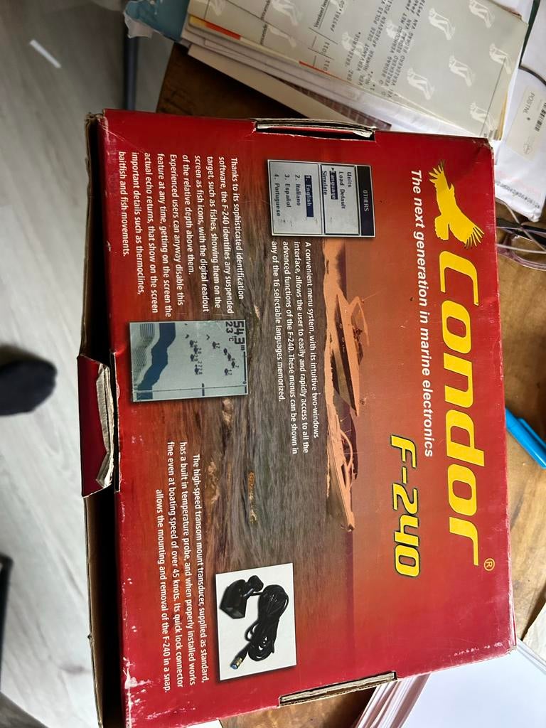 Condor F-240 Fishfinder - Nieuwstaat, Ophalen of Verzenden, Zo goed als nieuw, Kaartplotter of Fish Finder