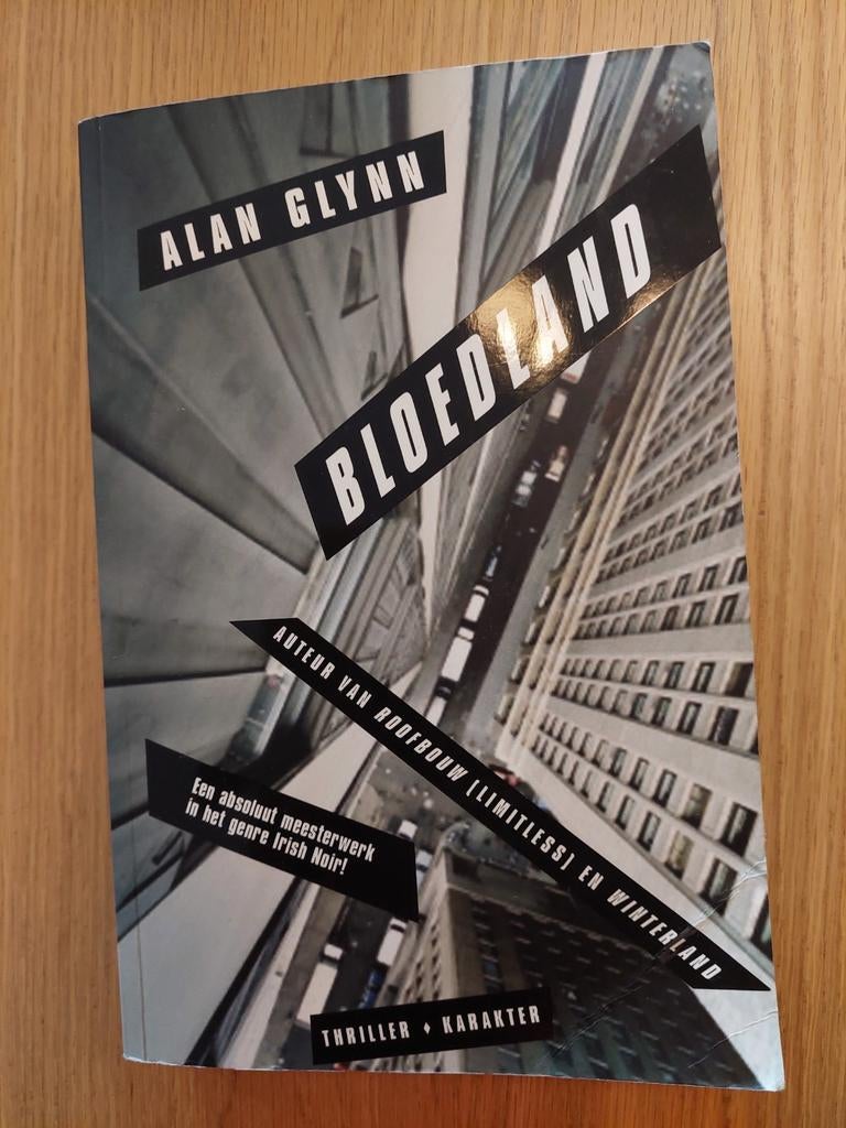 Bloedland - Alan Glynn, Ophalen of Verzenden, Zo goed als nieuw, Alan Glynn