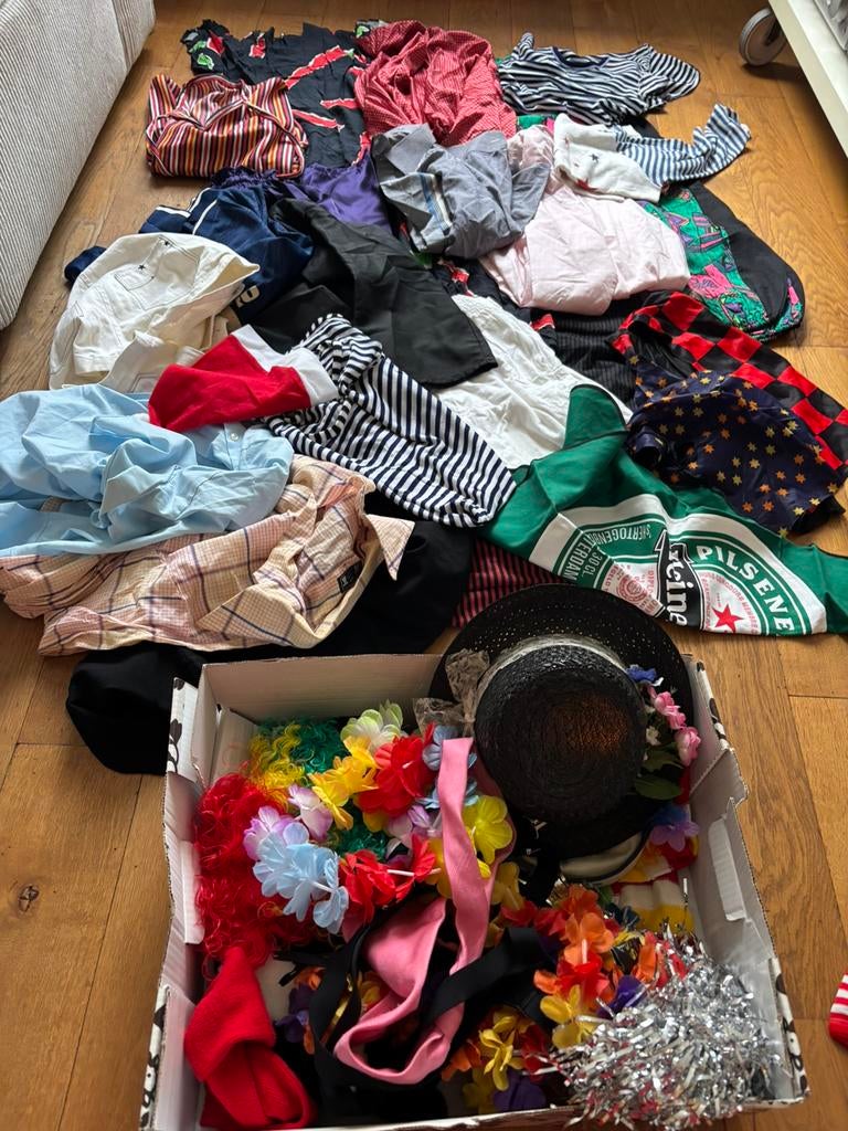 Carnavalskleding! GRATIS ! Ophalen, Onbekend, Ophalen, Gedragen, Carnaval