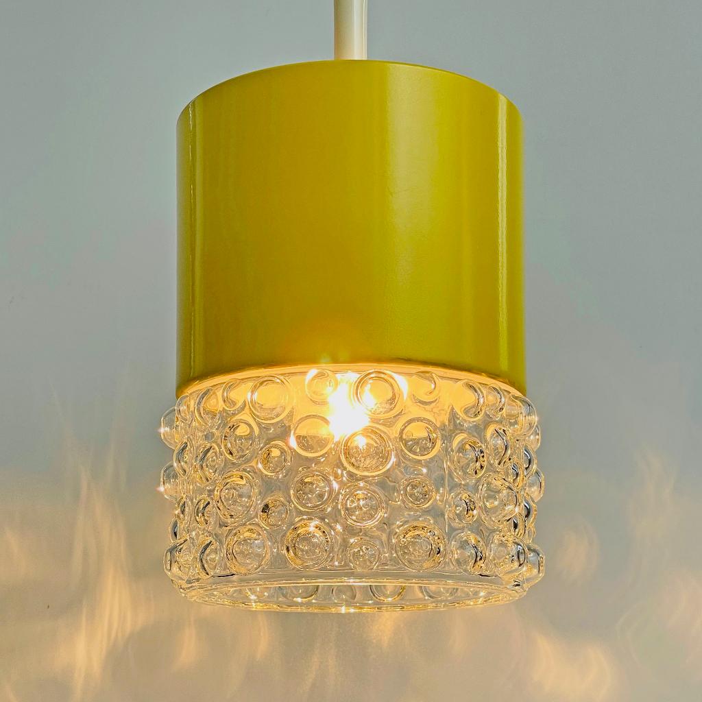 vintage design LAMP geel metaal bubbelglas Staff Leuchte MCM, Huis en Inrichting, Lampen | Hanglampen, Gebruikt, Minder dan 50 cm