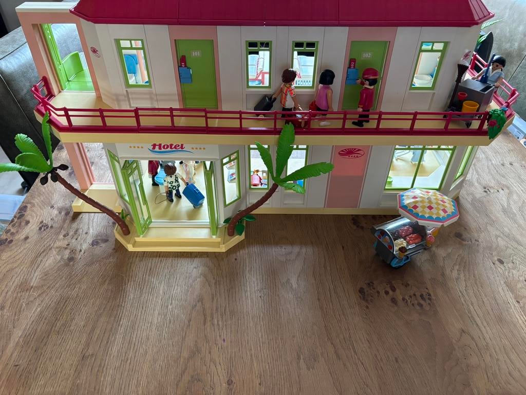 Hotel playmobil, Ophalen, Zo goed als nieuw, Complete set