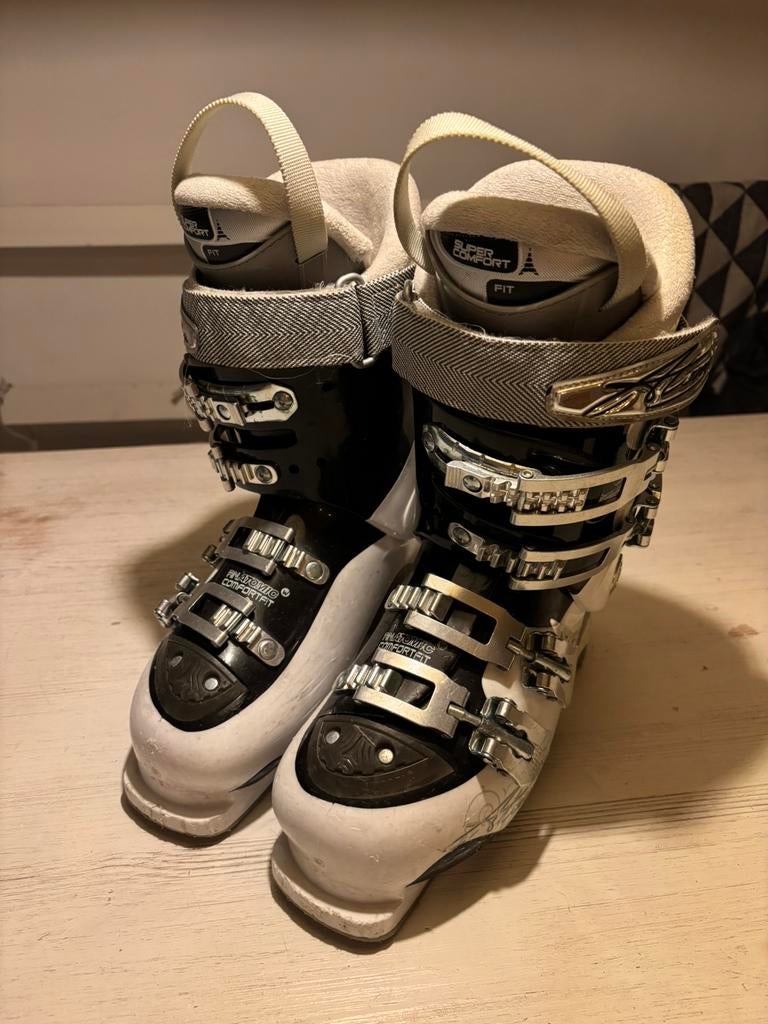 Atomic skischoenen Wit, Ophalen of Verzenden, Skiën, Schoenen, Atomic