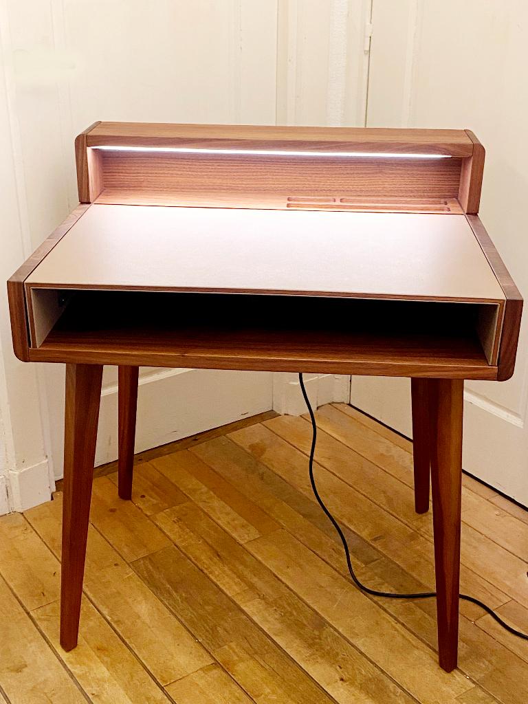 Team 7 SOL schrijfbureau massief walnoot/lederen werkblad, Ophalen, Zo goed als nieuw