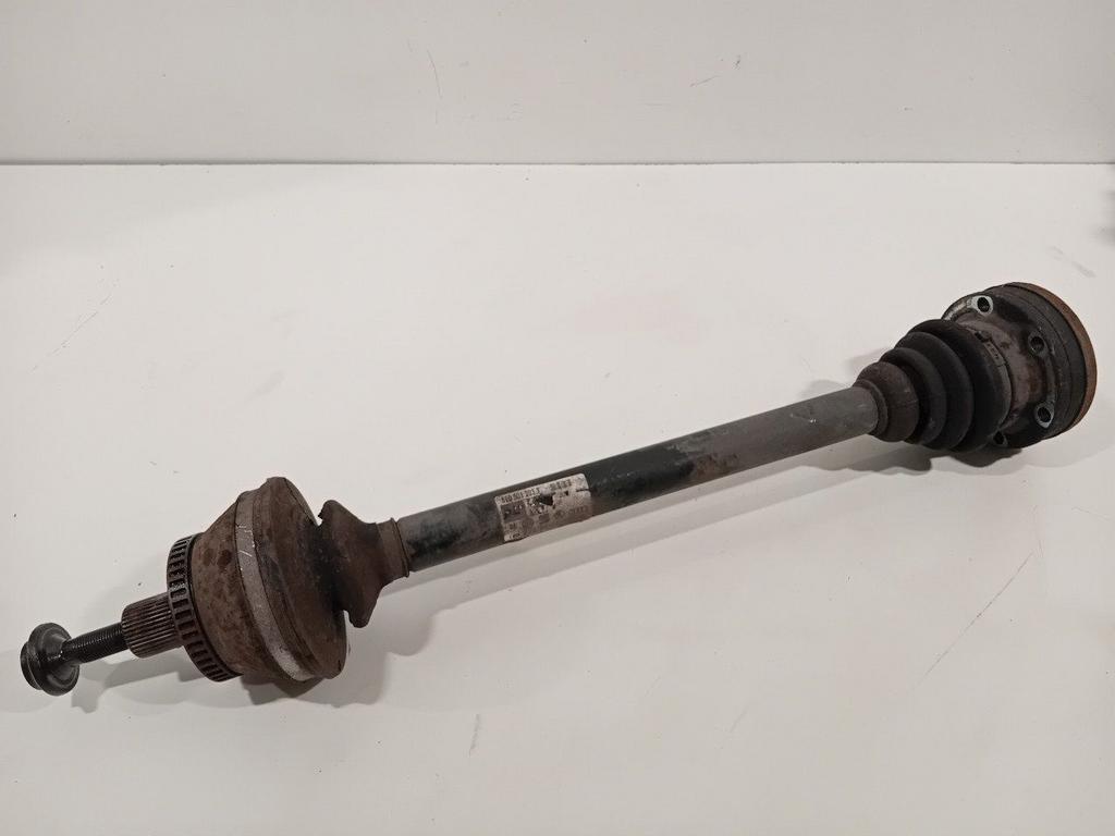 Aandrijfas links achter Audi RS 4, Onderdelen@venauto.nl, Van der Ven Autorecycling B.V., Gebruikt, Ettenseweg 76, 4706 PB Roosendaal, The Netherlands