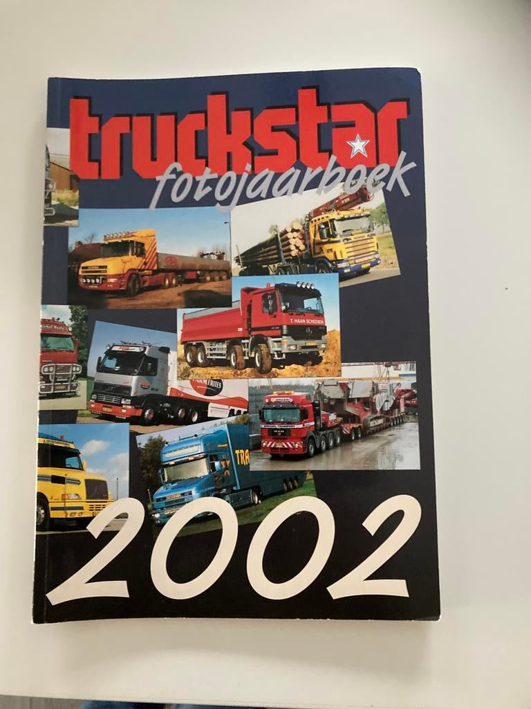 Trucstar Foto jaarboek 2002, Ophalen of Verzenden, Gelezen, Algemeen