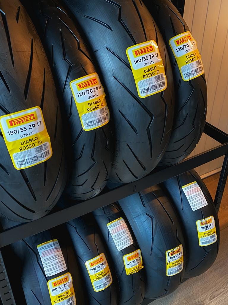 Pirelli motorbanden 180 55 17 , 120 70 17, 190 55 17, Ophalen