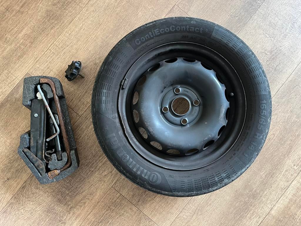 Reservewiel Peugeot 108 / Aygo & Citroën C1 vanaf 2014, Ophalen