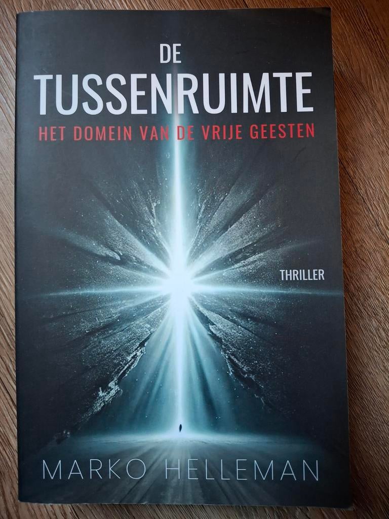Marko Helleman - De Tussenruimte, Boeken, Ophalen of Verzenden, Zo goed als nieuw, Marko Helleman