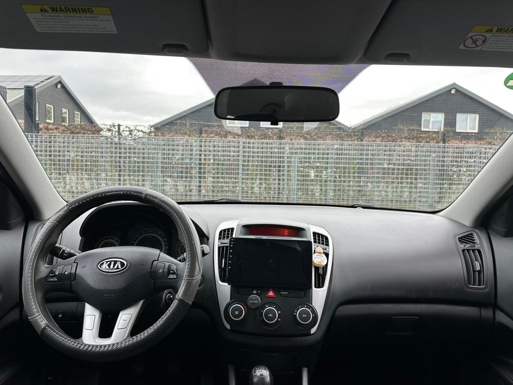 Kia Cee'd 1.4 CVVT X-tra / Navi / Airco / NAP / Carplay, Voorwielaandrijving, Euro 5, Stof, Gebruikt