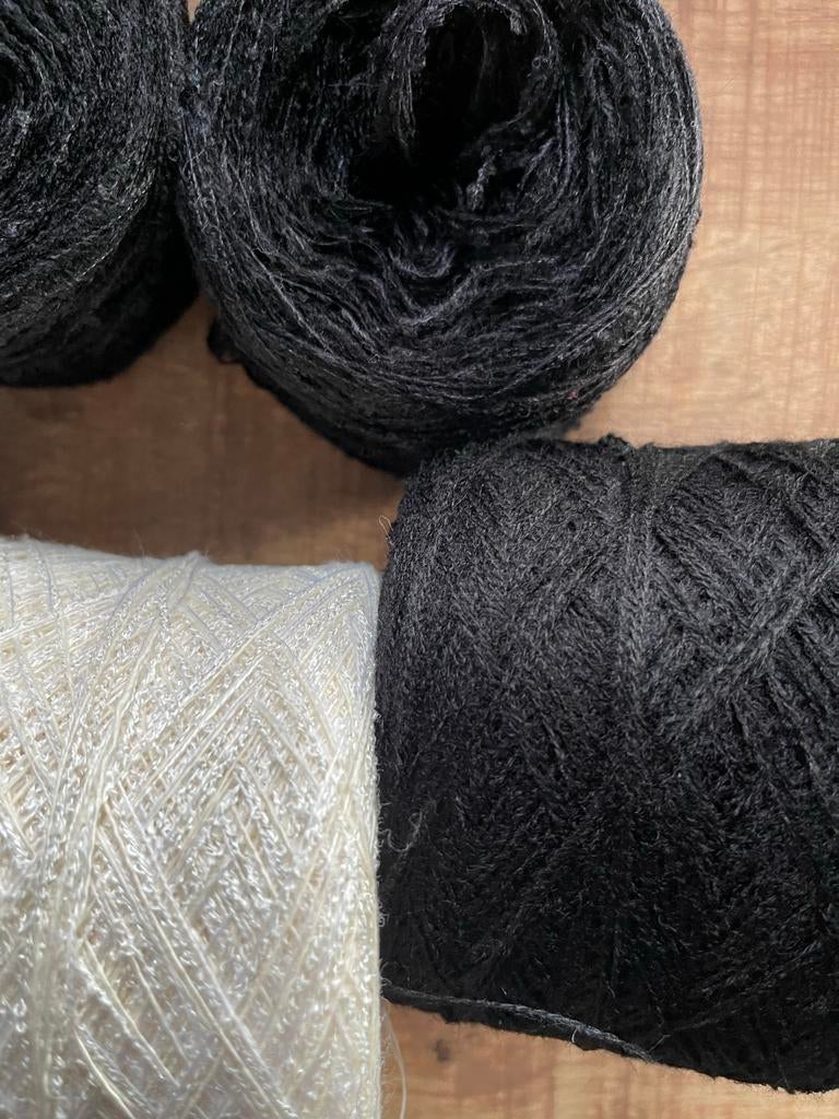 Zachte bouclé garen - 600 gram, Ophalen of Verzenden, Nieuw, Breien of Haken, Wol of Garen