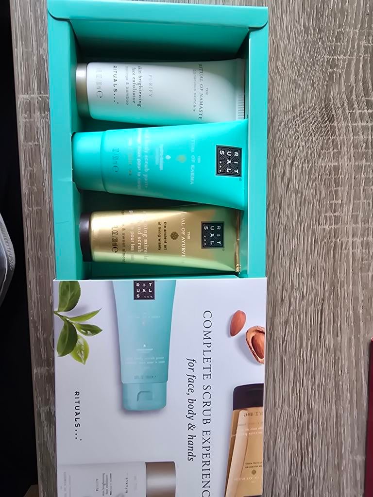 Rituals Complete Scrub Experience Set - Nieuw, Ophalen of Verzenden, Nieuw, Overige typen