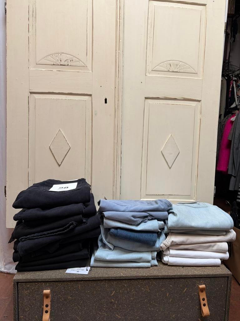 Restpartij merkjeans/ broeken nieuw circa 50 stuks high end, Maat 38/40 (M), Blauw, Nieuw, Ophalen of Verzenden