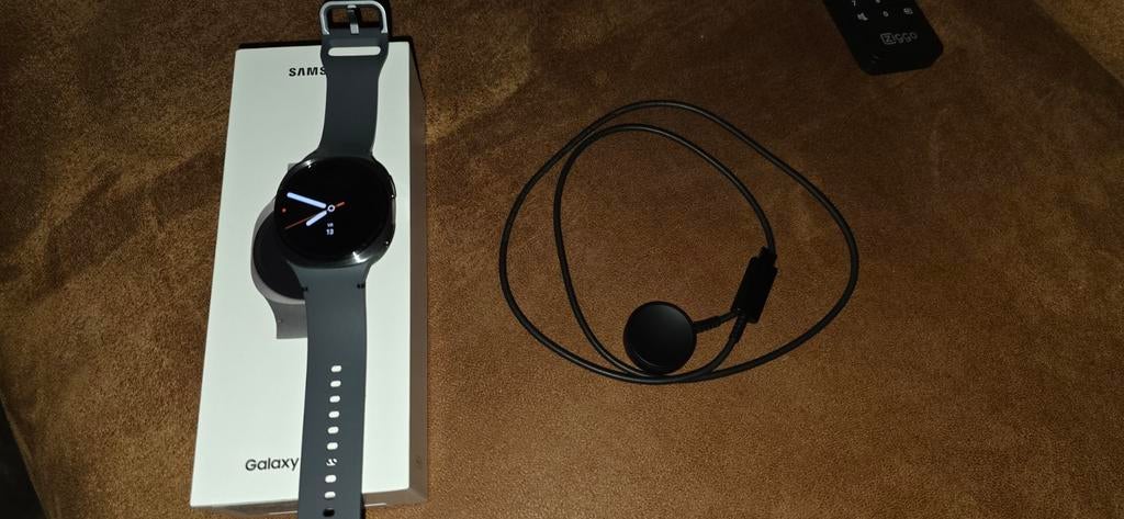 Nieuwe Samsung Watch 8 - Ongebruikt met originele verpakking, Zwart, Nieuw, Ophalen of Verzenden, Samsung