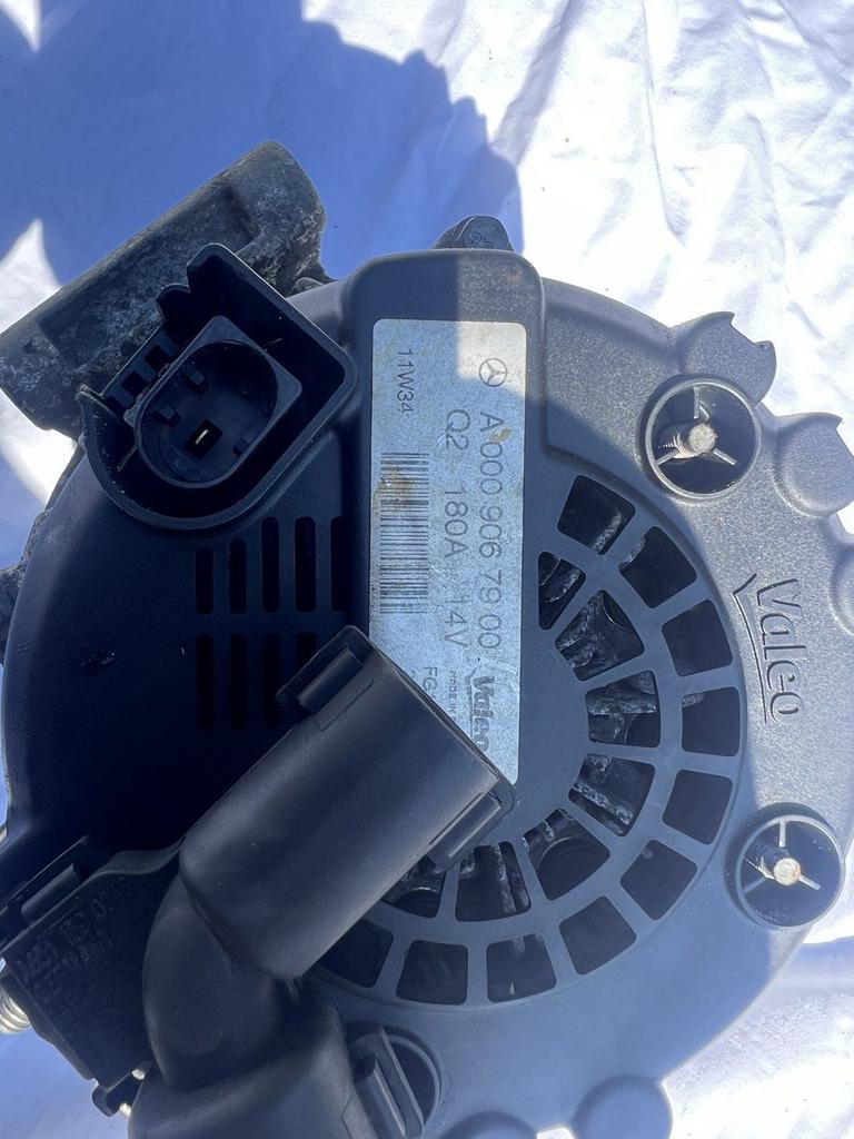 DYNAMO MERCEDES A0009067900- 180A, Ophalen, Gebruikt, -, Herkomst onderdeel bekend