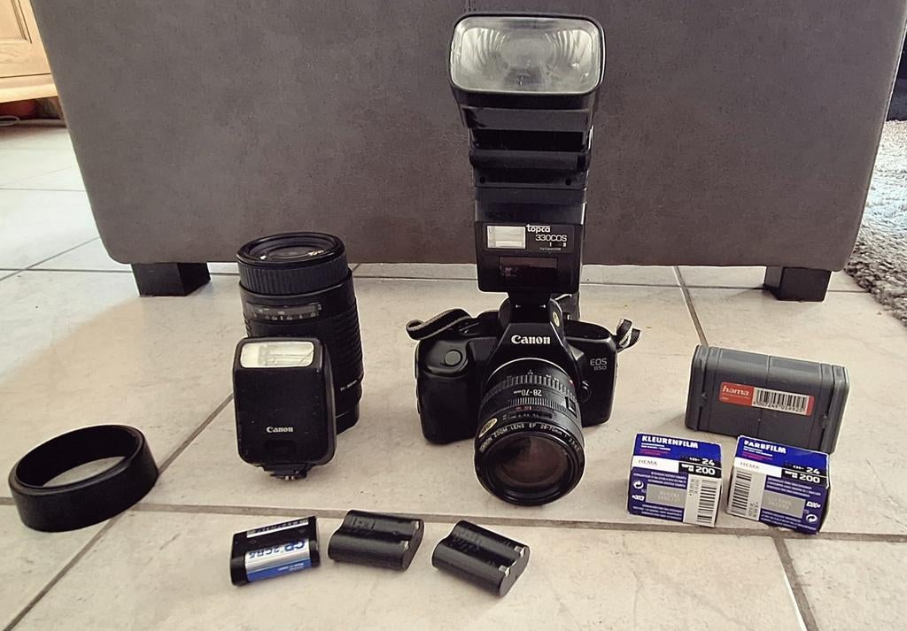 Canon EOS 850 Spiegelreflexcamera met accessoires, Ophalen, Gebruikt, Spiegelreflex, Canon