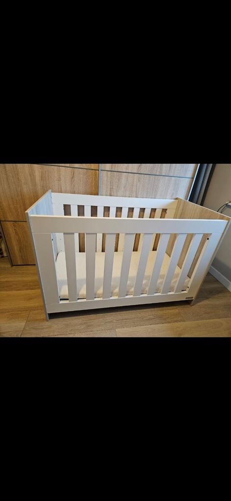 Ledikantje, Kinderen en Baby's, Kinderkamer | Complete kinderkamers, Ophalen, Zo goed als nieuw, Jongetje of Meisje