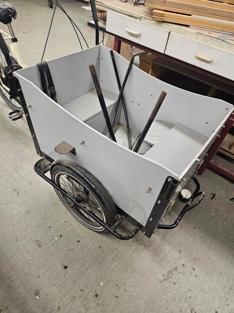 Cangoo bakfiets - Goed onderhouden, 7 versnellingen, 4 kinderen of meer, Gebruikt, Huif, Ophalen