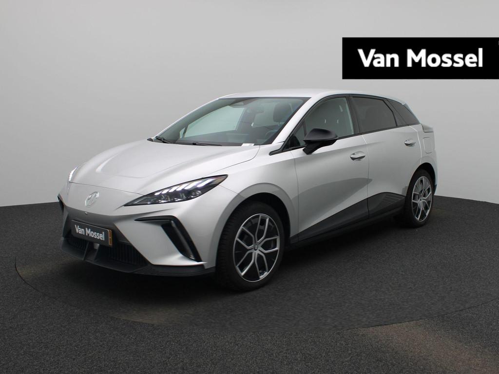 MG MG4 64 kWh Luxury | Apple/Carplay | Camera | Parkeersenso, Auto's, MG, Automaat, 12 maanden, Gebruikt, 1675 kg