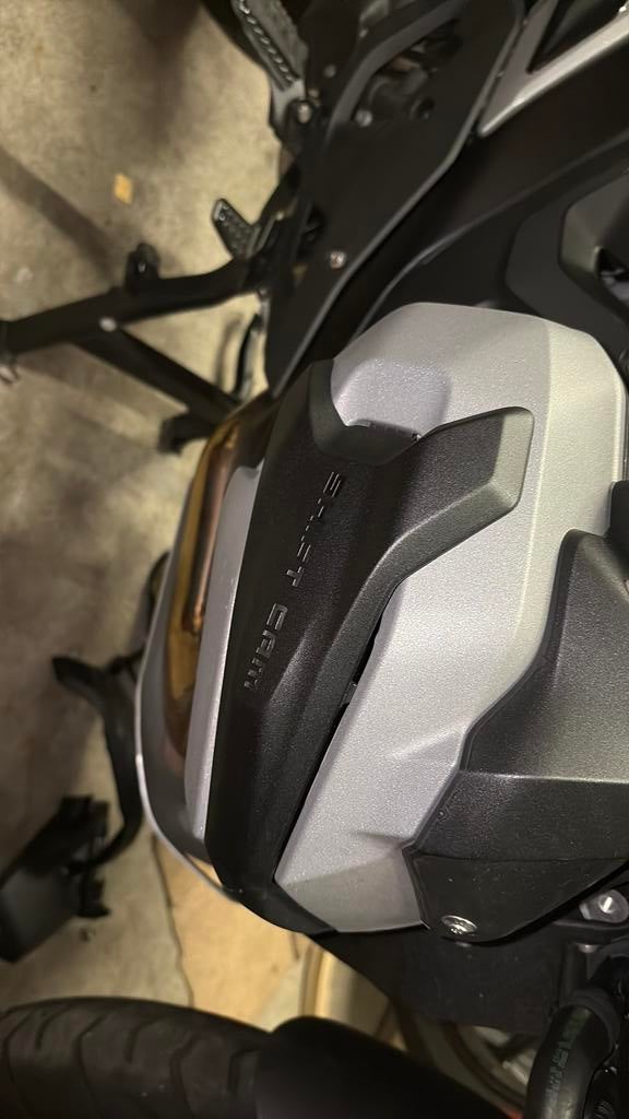 Bmw r 1300 gs kleppendeksel rechts orgineel, Motoren, Onderdelen | BMW, Ophalen of Verzenden