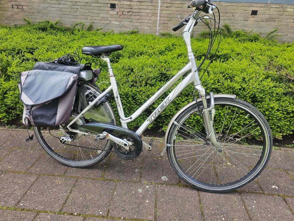 Trek T700 Navigator Elektrische fiets, Zo goed als nieuw, 50 km per accu of meer, 55 tot 59 cm, Ophalen