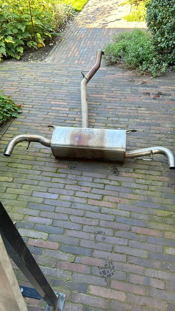 Uitlaat Alfa Romeo Stelvio, Ophalen, Nieuw, Alfa Romeo