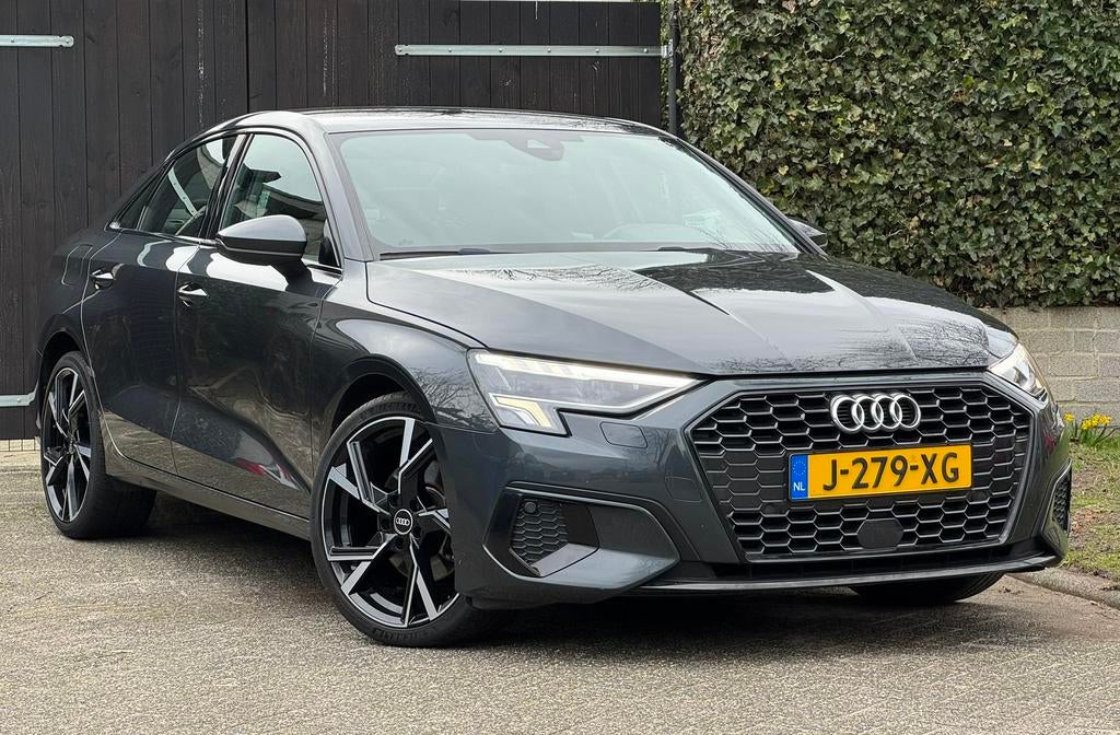 Audi A3 35 Tfsi 150pk S-tronic Automaat. Nieuw model 2020, Stof, 1498 cc, 4 cilinders, Origineel Nederlands