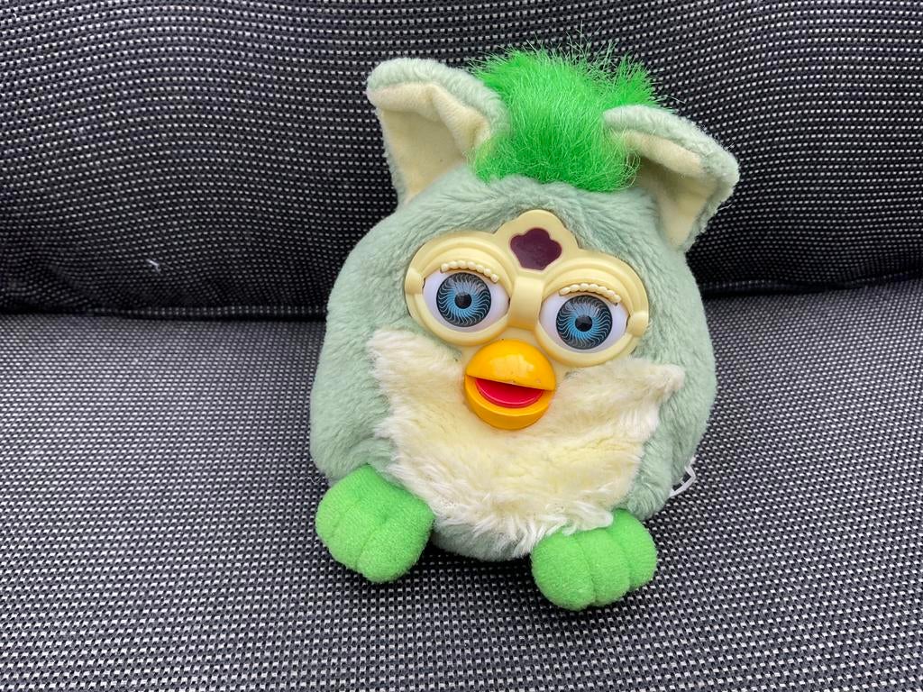 Zgan vintage groene Furby Tiger Hasbro knuffel uit 1999, Ophalen, Zo goed als nieuw