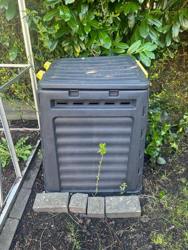 Compost bak, Ophalen, Compostbak