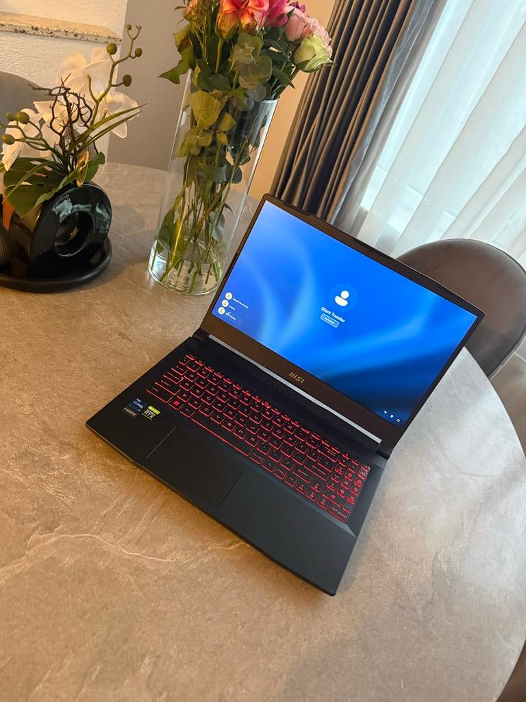 MSI Katana GF66 12UD Gaming Laptop - Zo goed als nieuw, Computers en Software, Met videokaart, 2 tot 3 Ghz, Ophalen of Verzenden