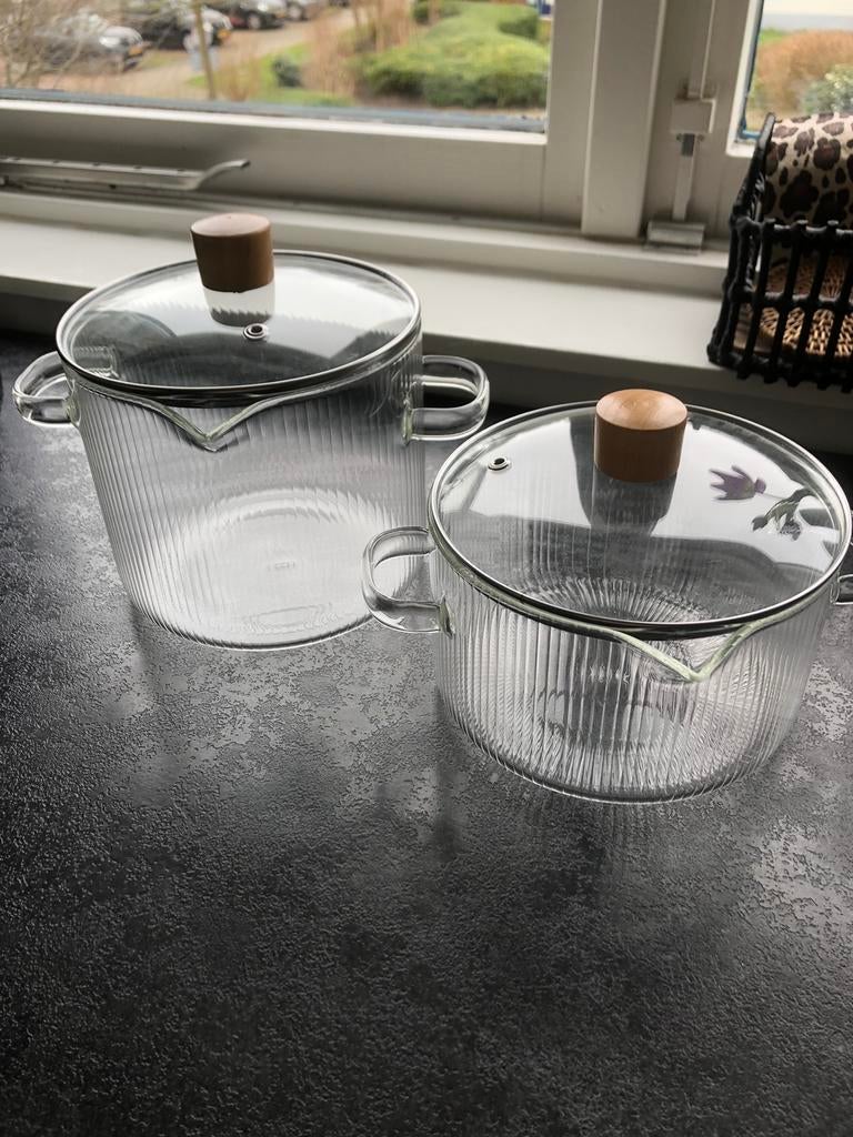 2 nieuwe glazen pannen, Huis en Inrichting, Keuken | Potten en Pannen, Ophalen, Zo goed als nieuw, Pannenset